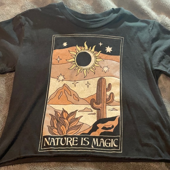 Cropped T-shirt - Picture 1 of 2